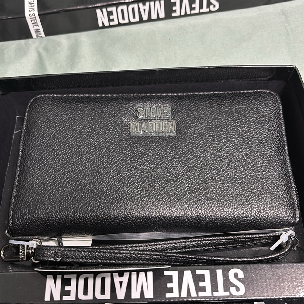 Steve Madden Black Gift Set - Picture 2 of 5